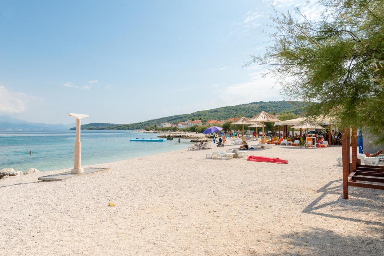 Apartments By The Sea Slatine, Ciovo - 12176 ภายนอก รูปภาพ