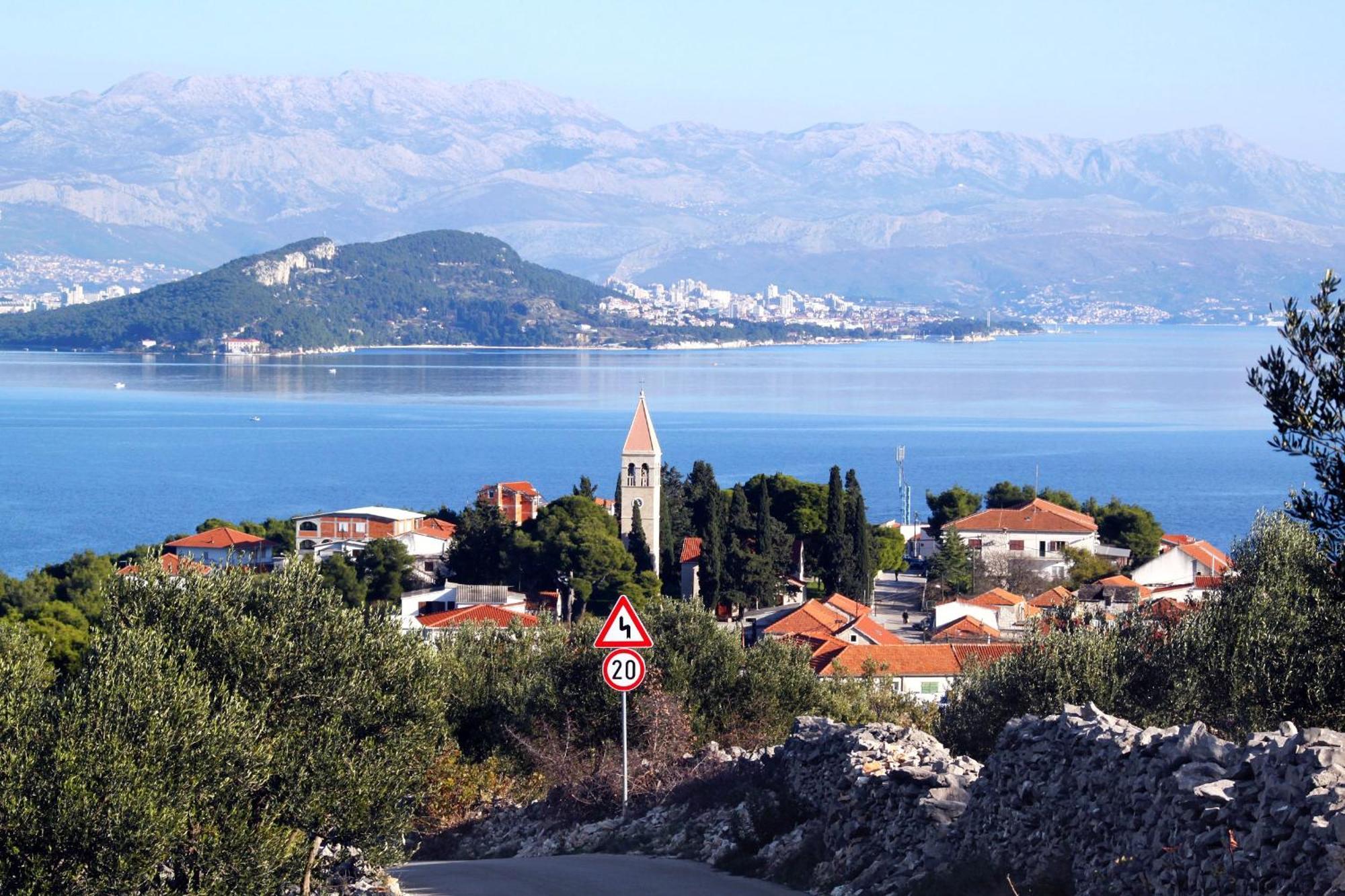 Apartments By The Sea Slatine, Ciovo - 12176 ภายนอก รูปภาพ