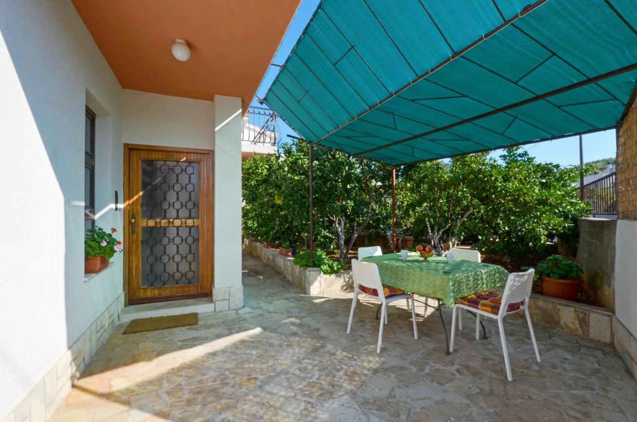 Apartments By The Sea Slatine, Ciovo - 12176 ภายนอก รูปภาพ