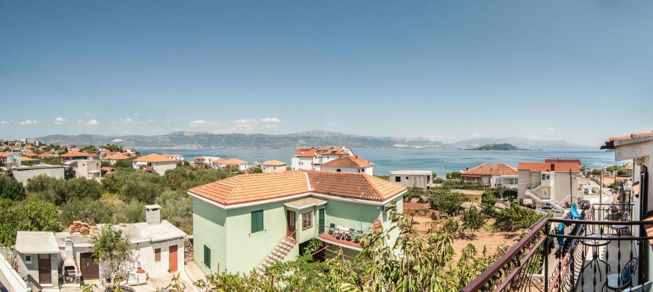 Apartments By The Sea Slatine, Ciovo - 12176 ภายนอก รูปภาพ