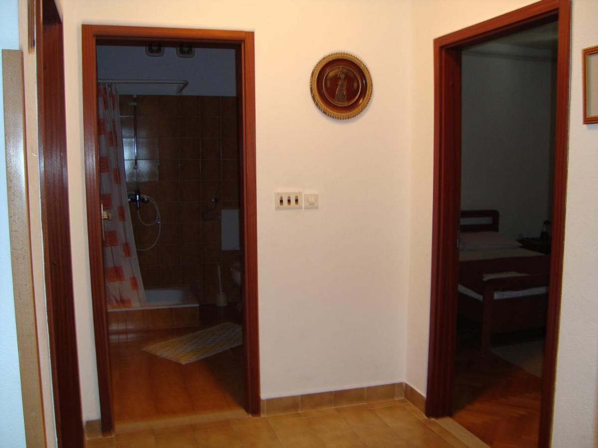 Apartments By The Sea Slatine, Ciovo - 12176 ภายนอก รูปภาพ