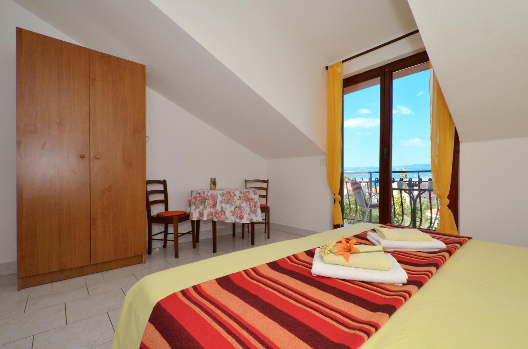 Apartments By The Sea Slatine, Ciovo - 12176 ห้อง รูปภาพ